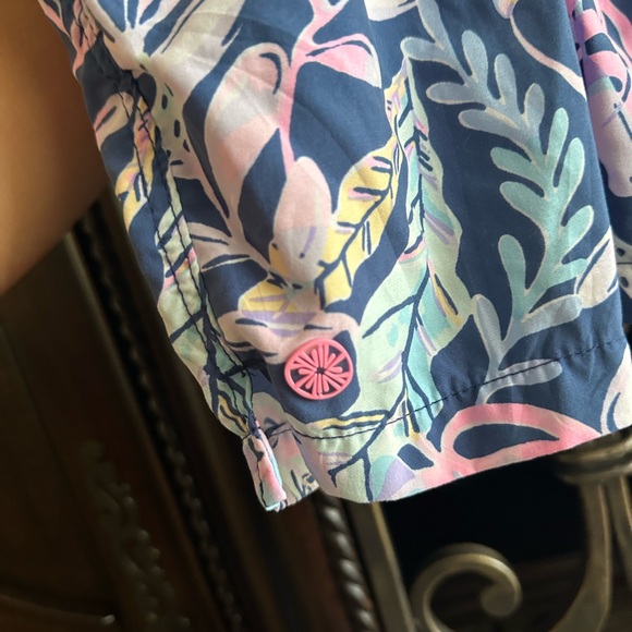 Lilly Pulitzer Boy’s Junior Capri Swim Trunk Oyster Bay Navy You’ve Been Spotted - Picture 5 of 6